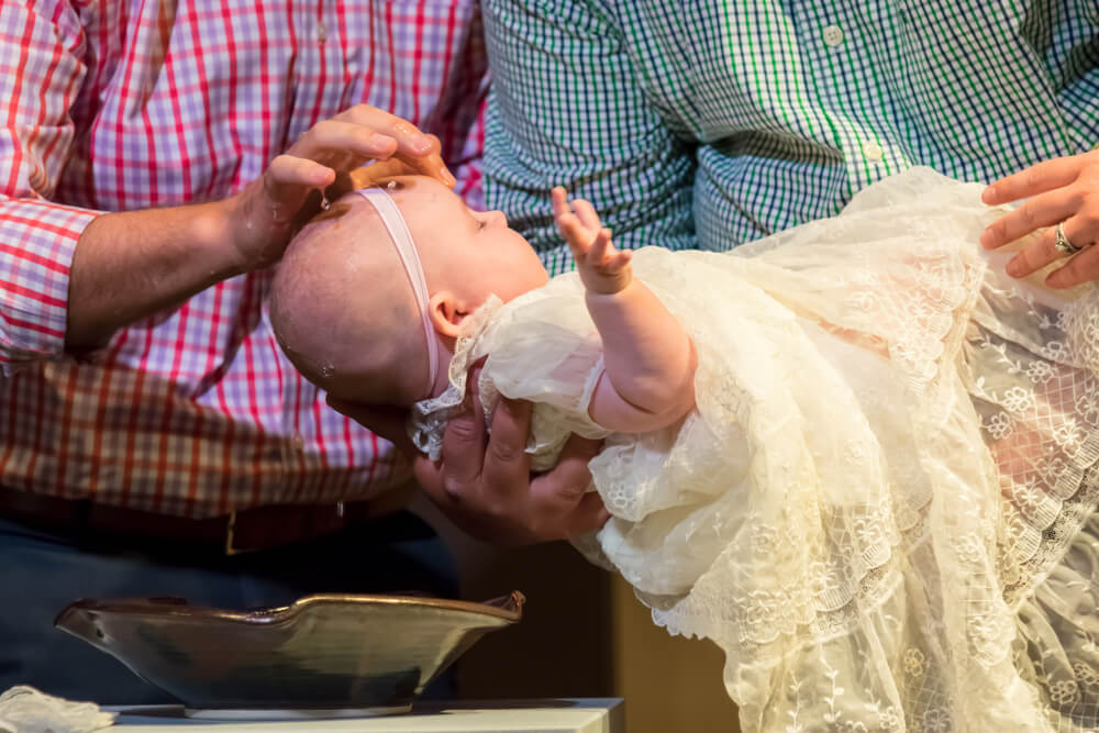 Primera edad, especialista en trajes para bautizo